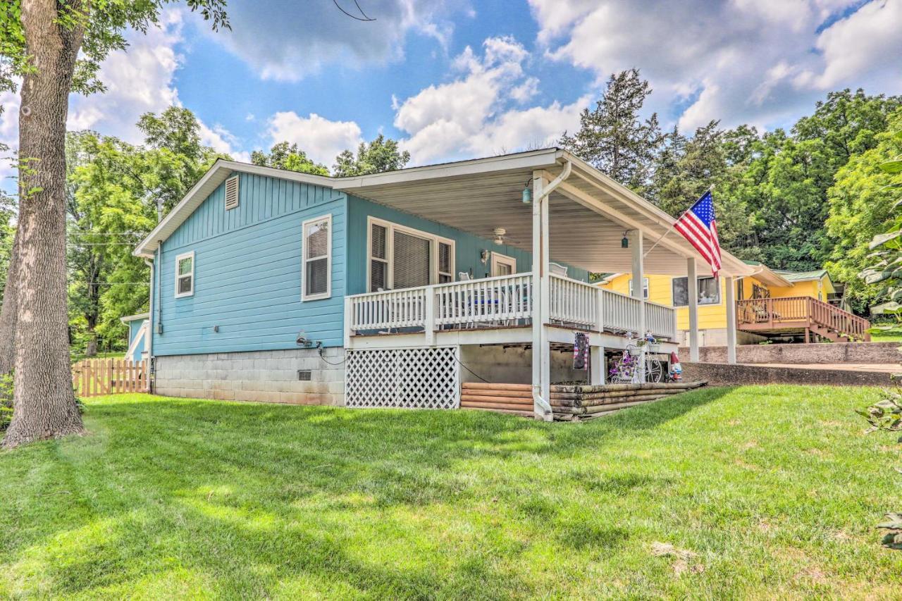 Cheerful Camdenton Cottage Steps To Lake! Экстерьер фото