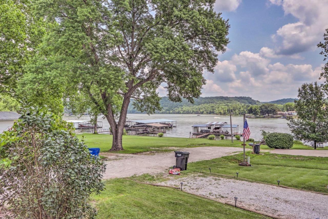 Cheerful Camdenton Cottage Steps To Lake! Экстерьер фото